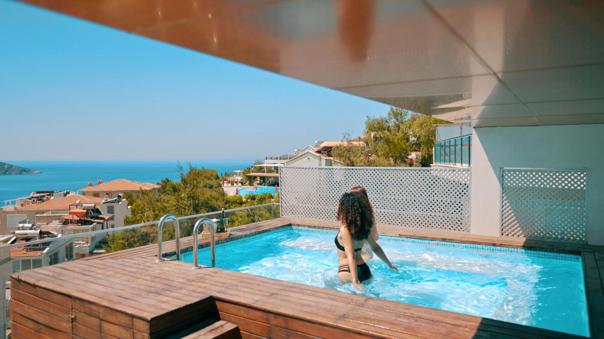 Отель Rhapsody & (adults Only) 3*